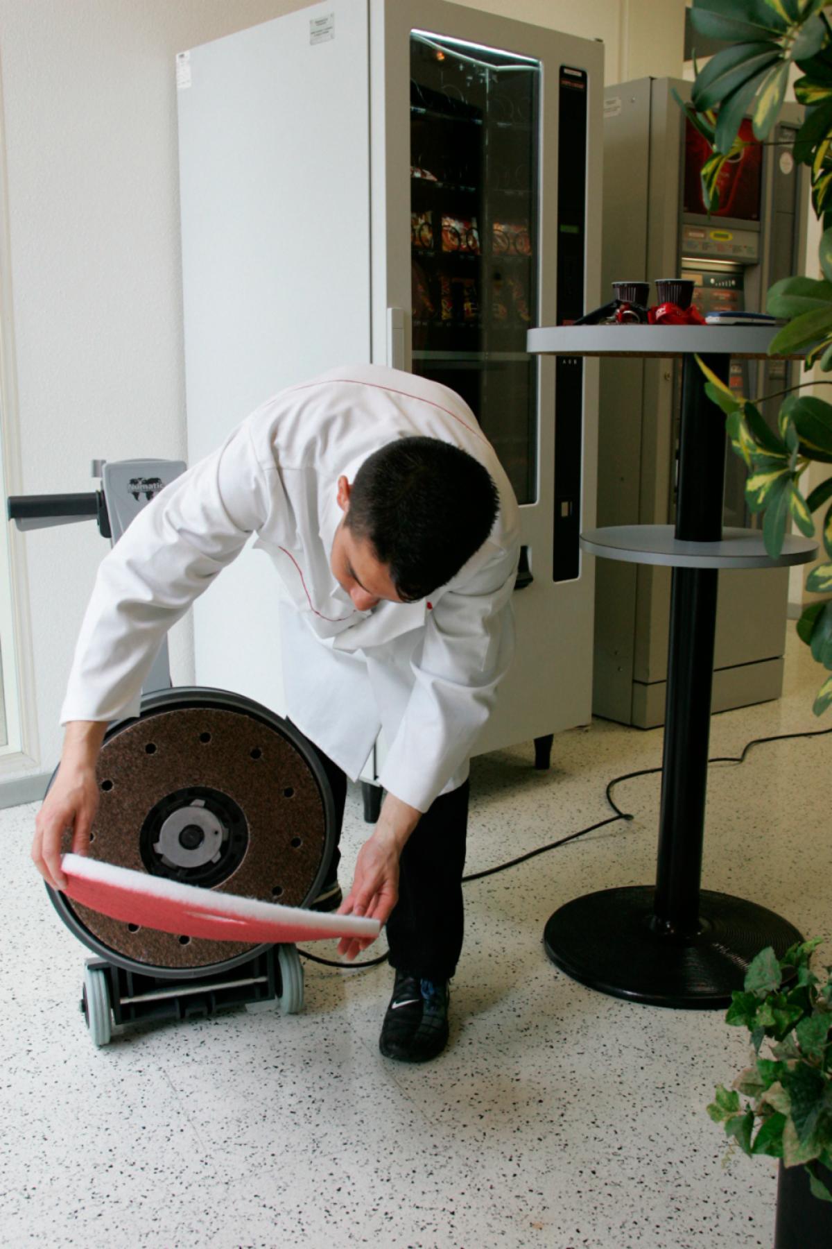 3M&trade; 7000000665 MMMR-08484