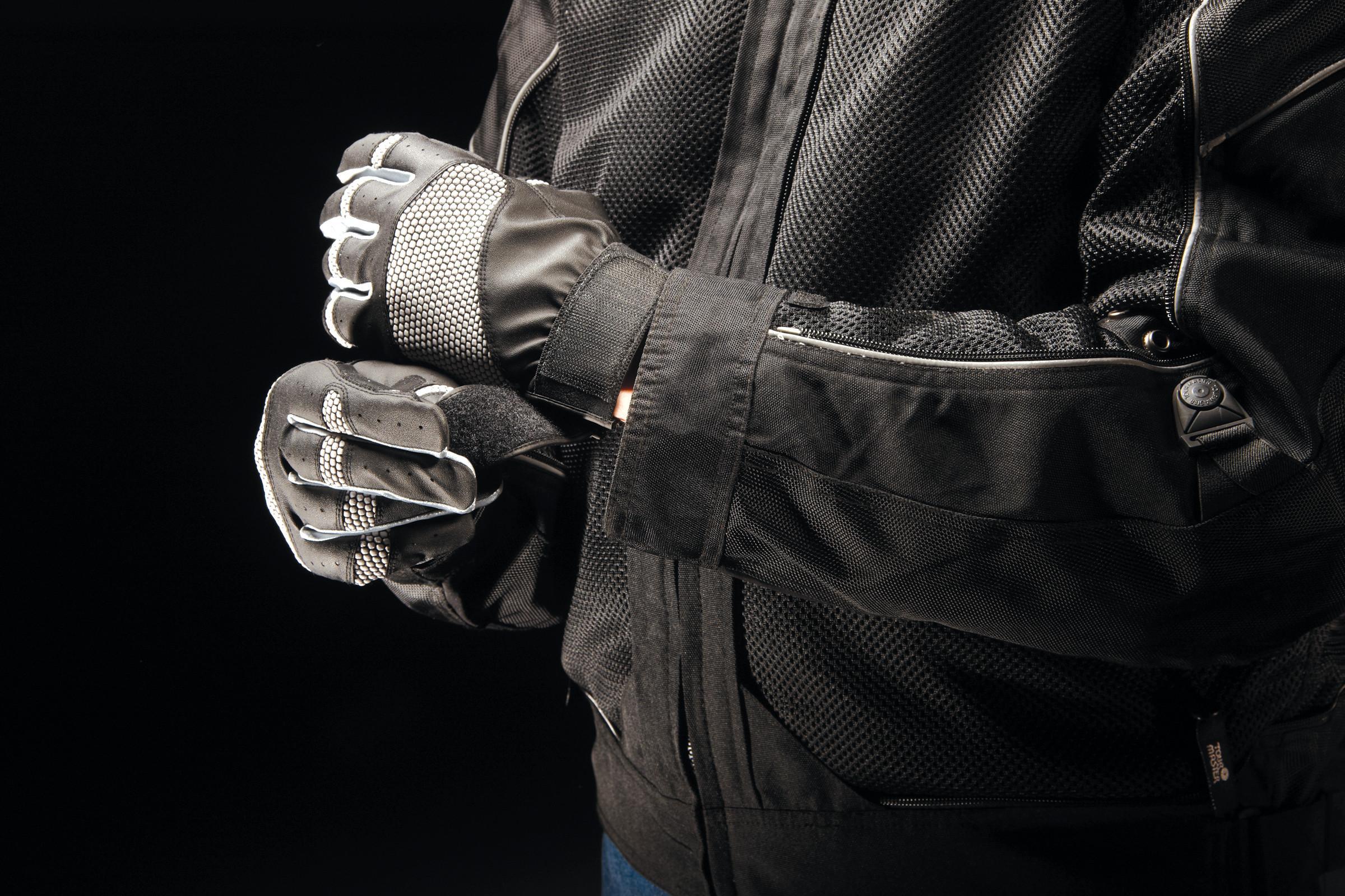 3M&trade; 7100084230 MMM 65619