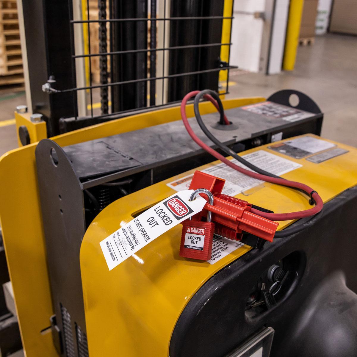 Brady&reg; BatteryBlock&trade; 150841 Plug Encasing Power Connector Lockout Forklift With Handle, For Use With 175A and 350A Power Connectors, 2 Padlocks, 0.31 in Dia Max Padlock Shackle, LOTO-103 Plastic, Red