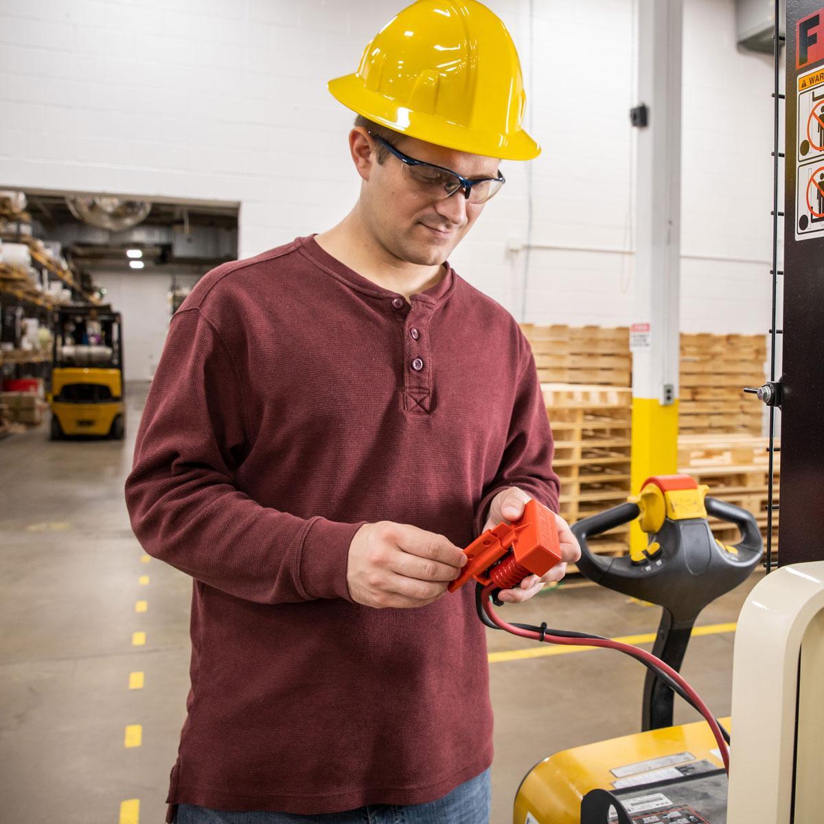 Brady&reg; BatteryBlock&trade; 150841 Plug Encasing Power Connector Lockout Forklift With Handle, For Use With 175A and 350A Power Connectors, 2 Padlocks, 0.31 in Dia Max Padlock Shackle, LOTO-103 Plastic, Red