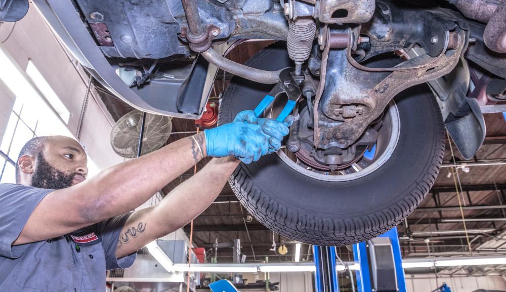 Channellock&reg; Nutbuster&reg; 414 Parrot Nose Tongue and Groove Plier, 2 in Nominal, 1.36 in L High Carbon Steel Nutbuster Jaw, 13-1/2 in OAL