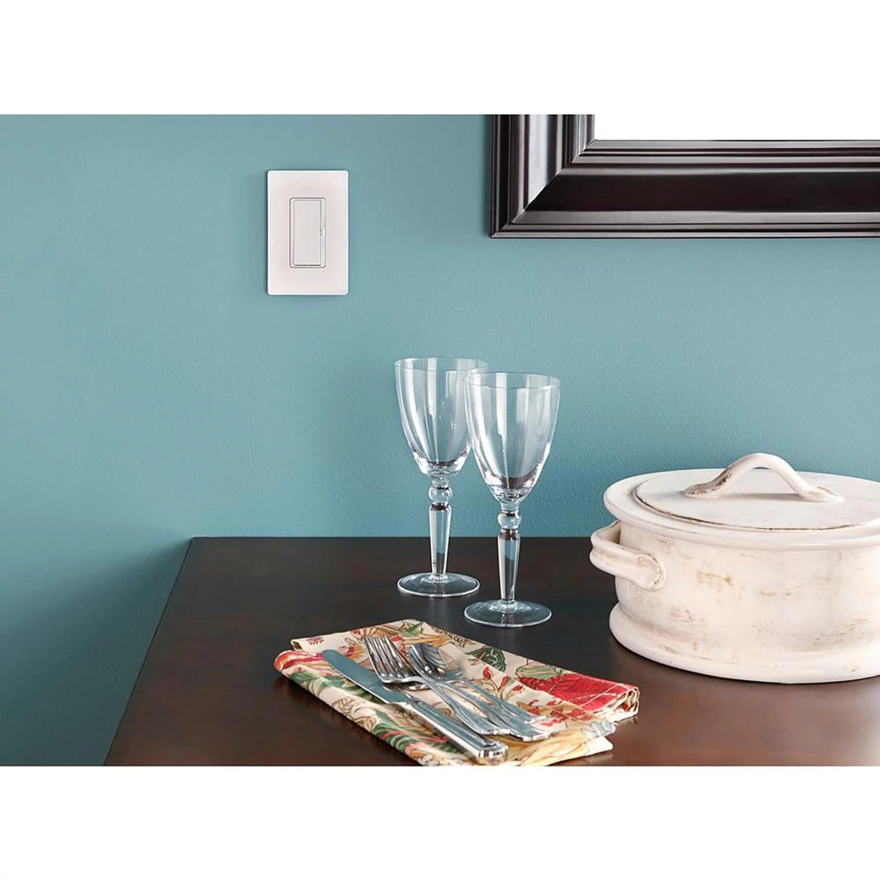 Claro&reg; CW-1-WH
