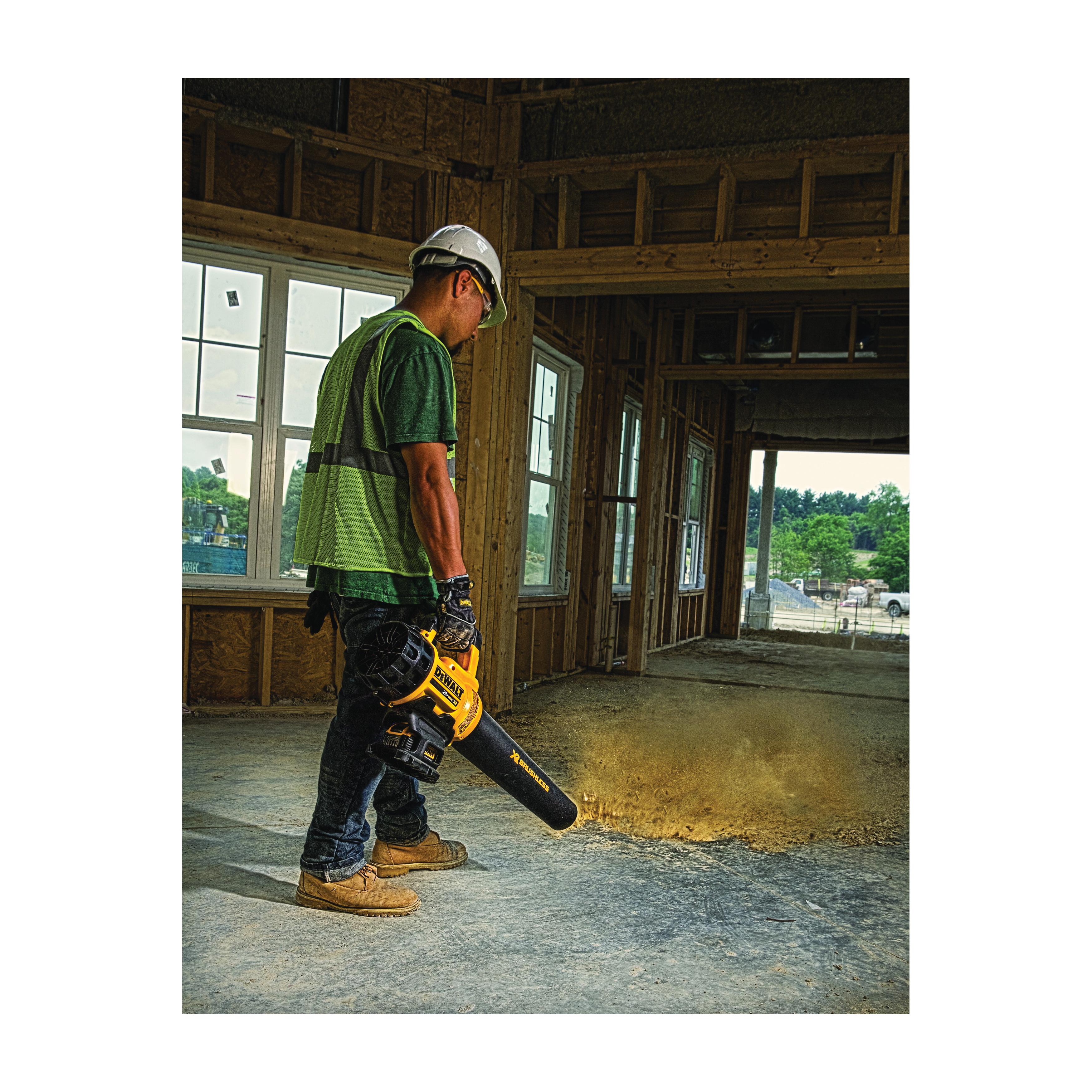 DeWalt&reg; DCBL720B BLD DCBL720B