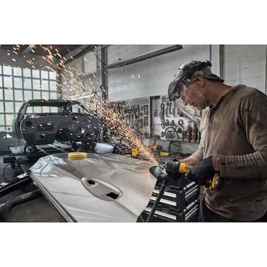 DeWalt&reg; DCG420BLR BLD DCG420BLR