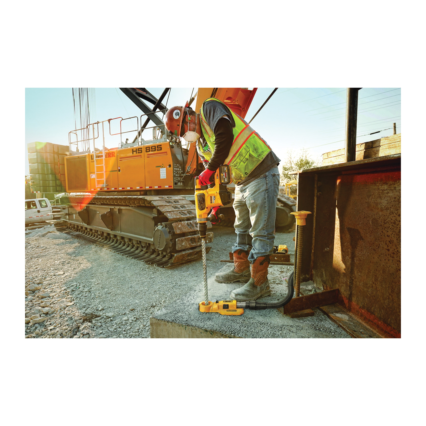 slide DeWalt&reg; DCH481X2