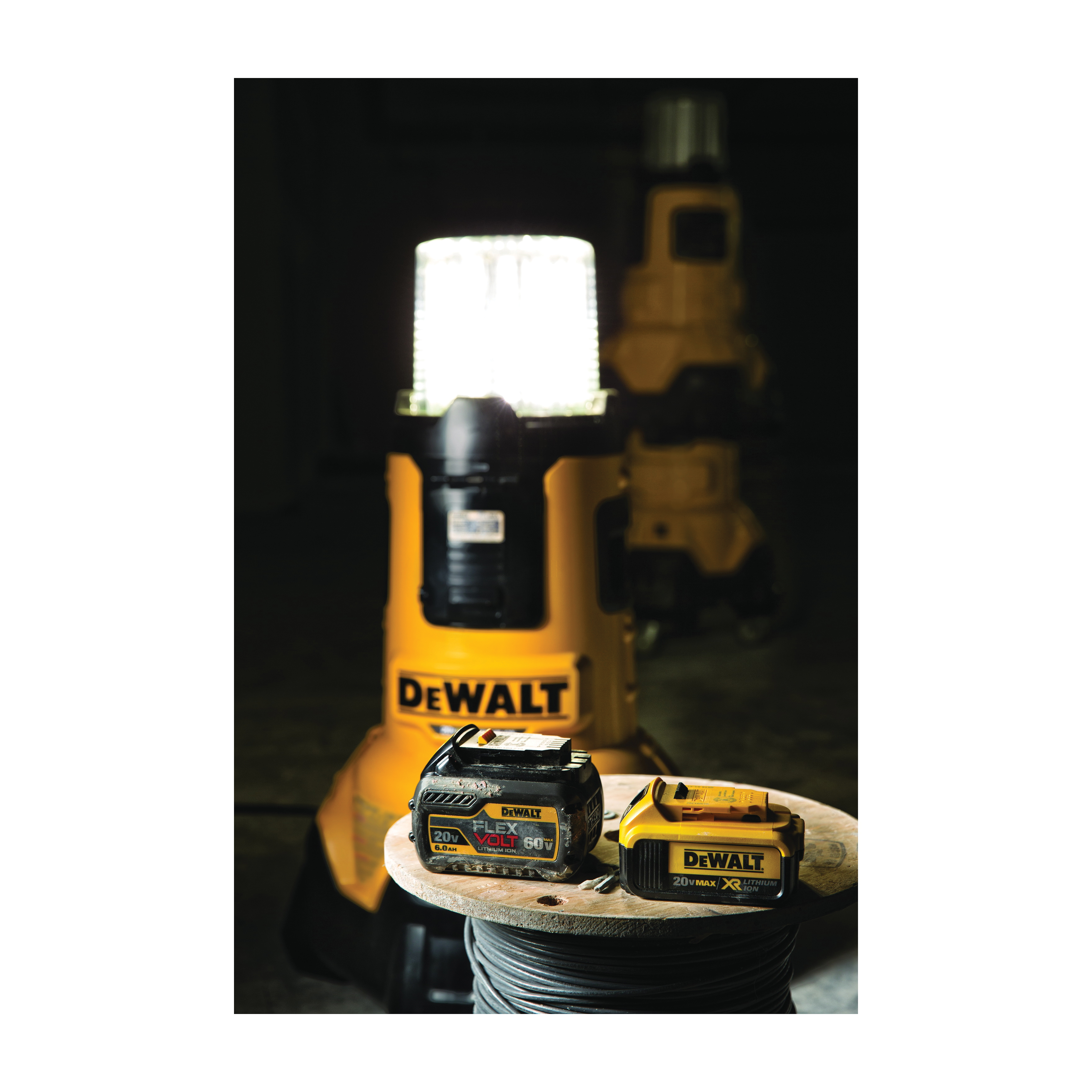 DeWALT&reg; DCL070