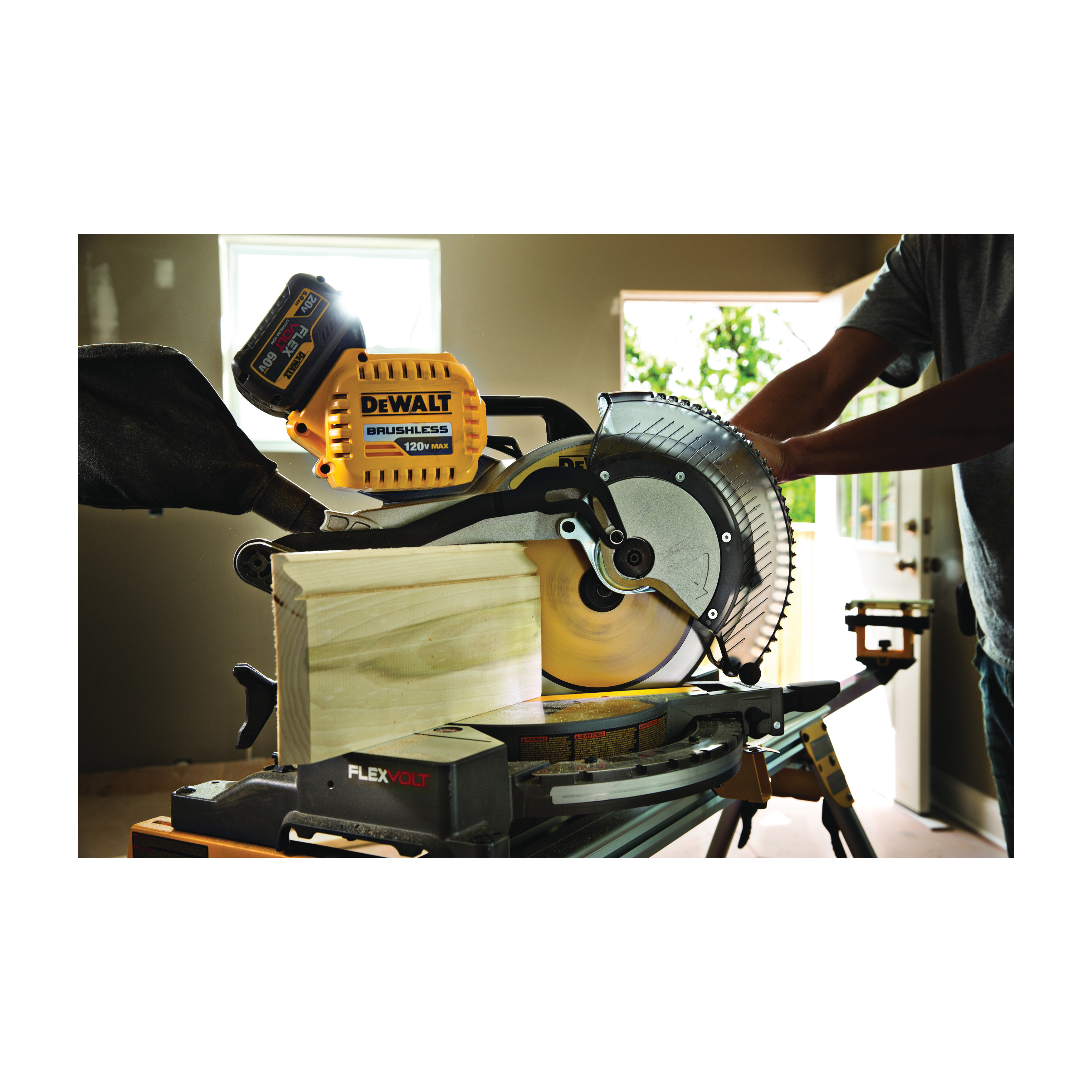 DeWALT® DHS716AT2