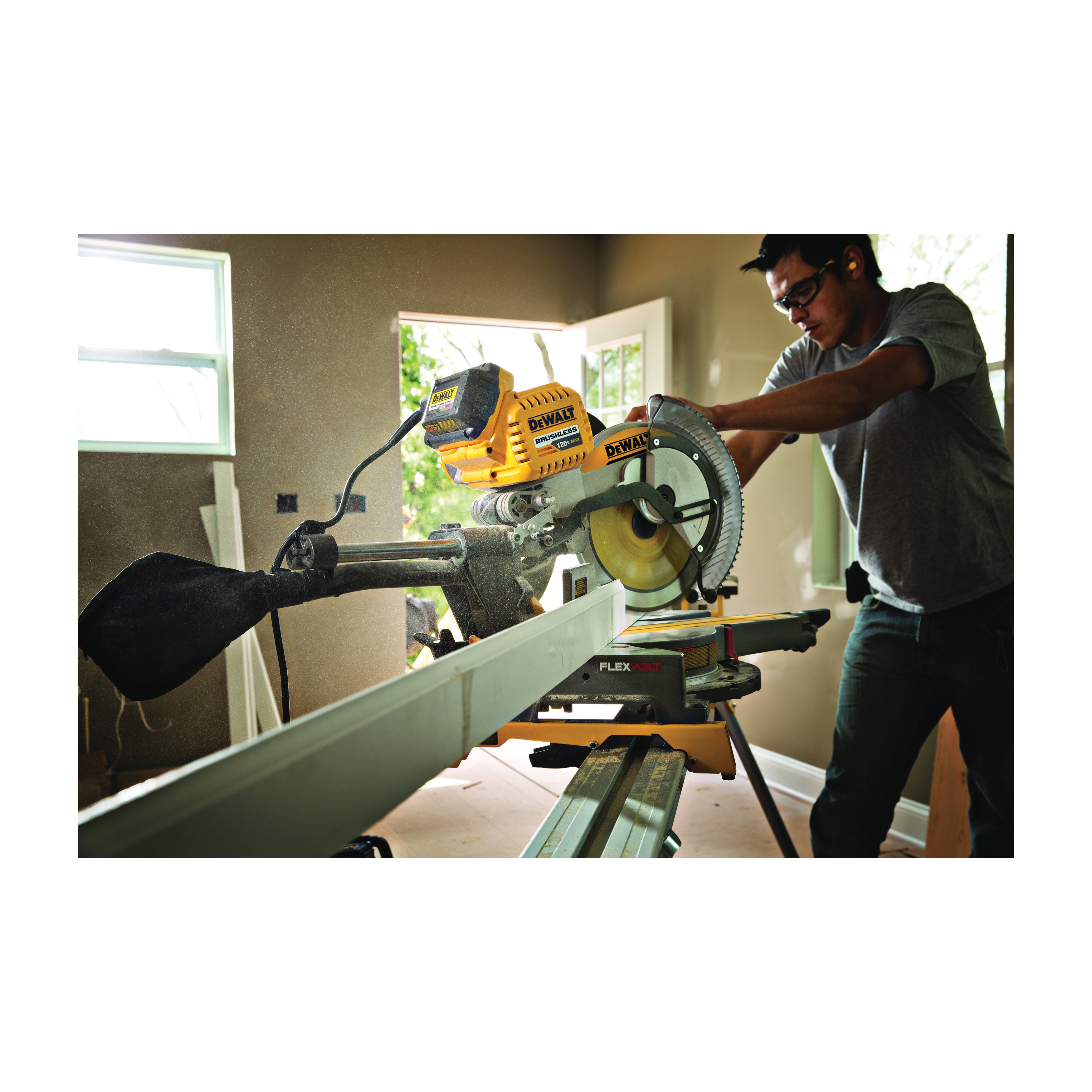 DeWALT&reg; DHS790AT2 DEWT DHS790AT2