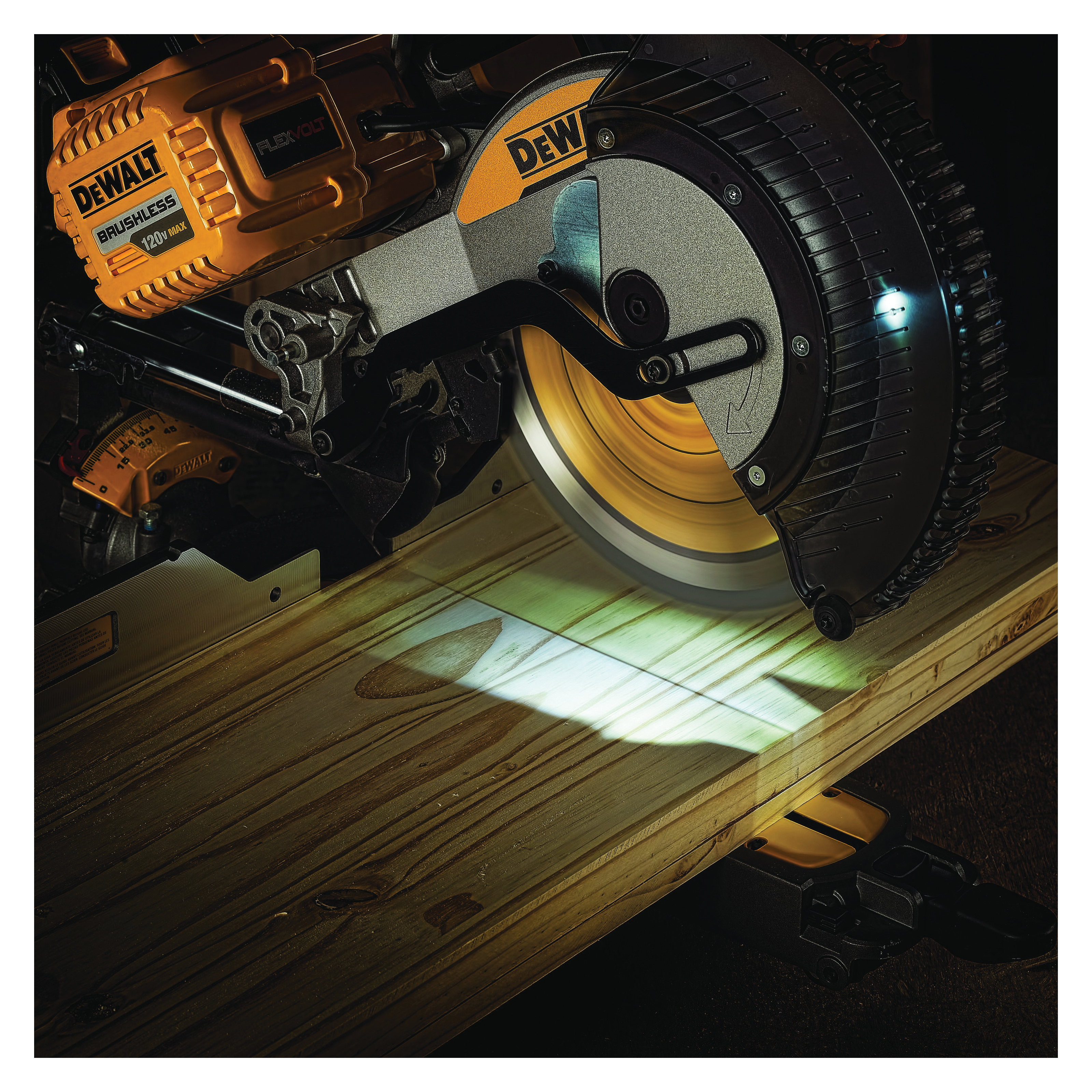 DeWALT&reg; DHS790T2