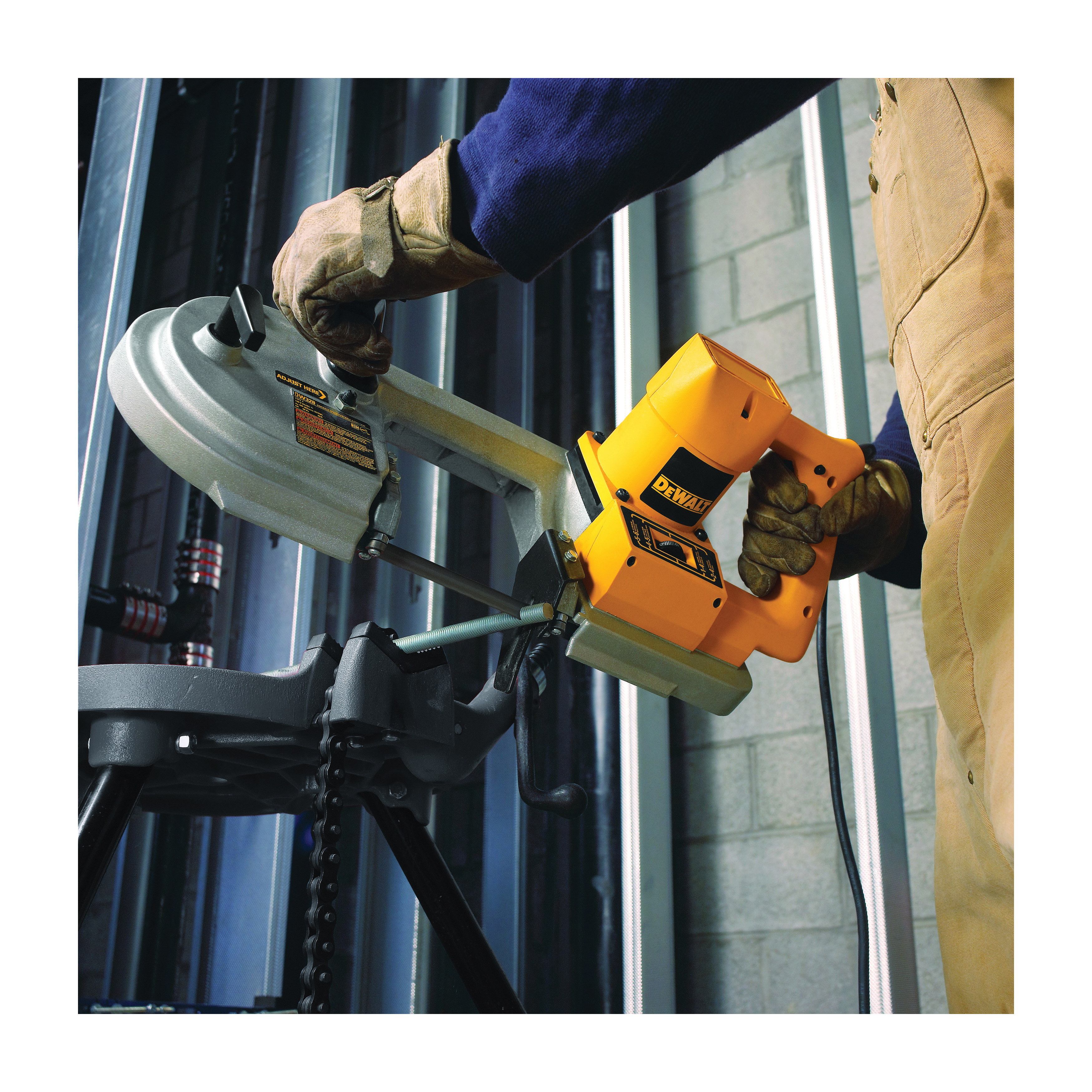 DeWALT® DW328