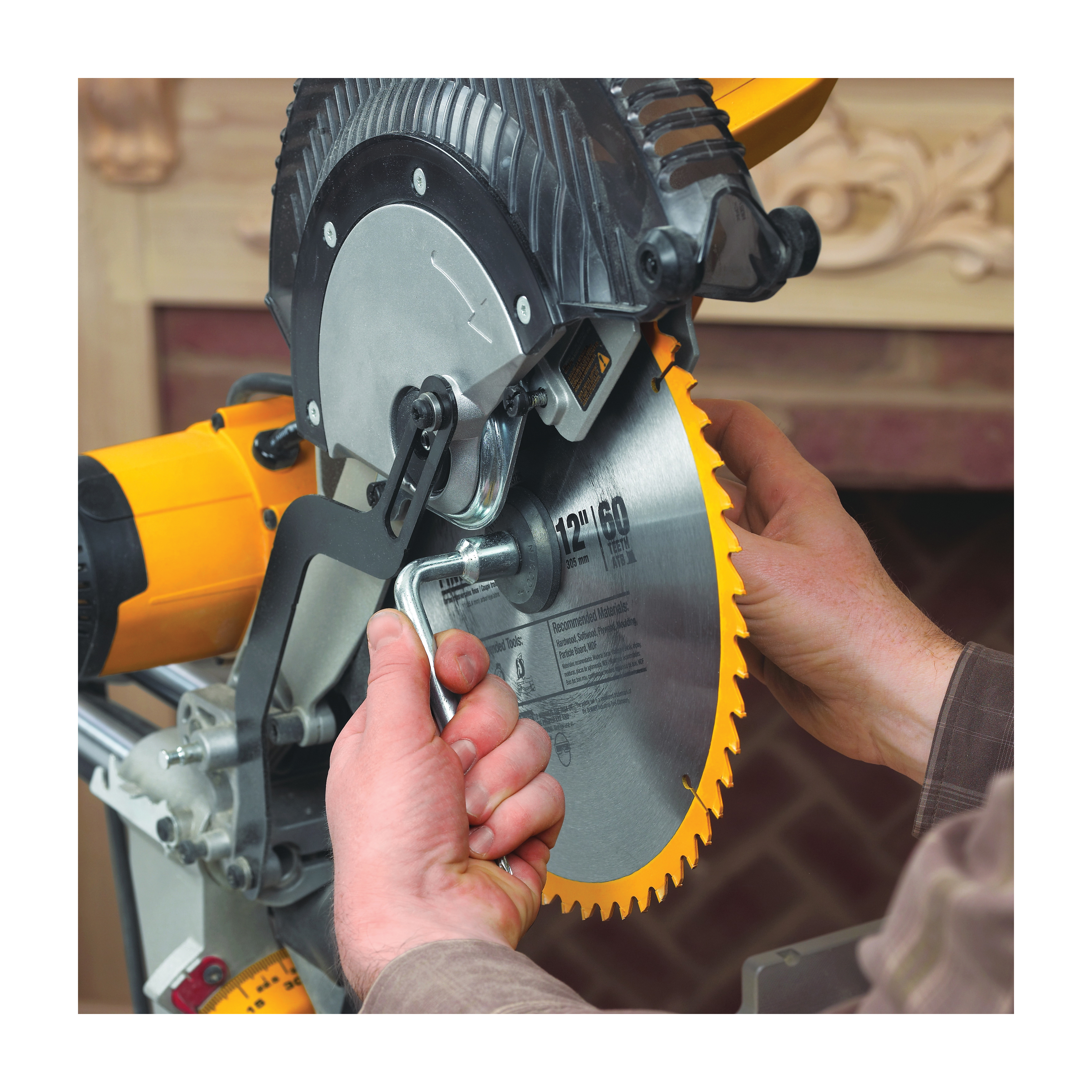 slide DeWalt® DWS780