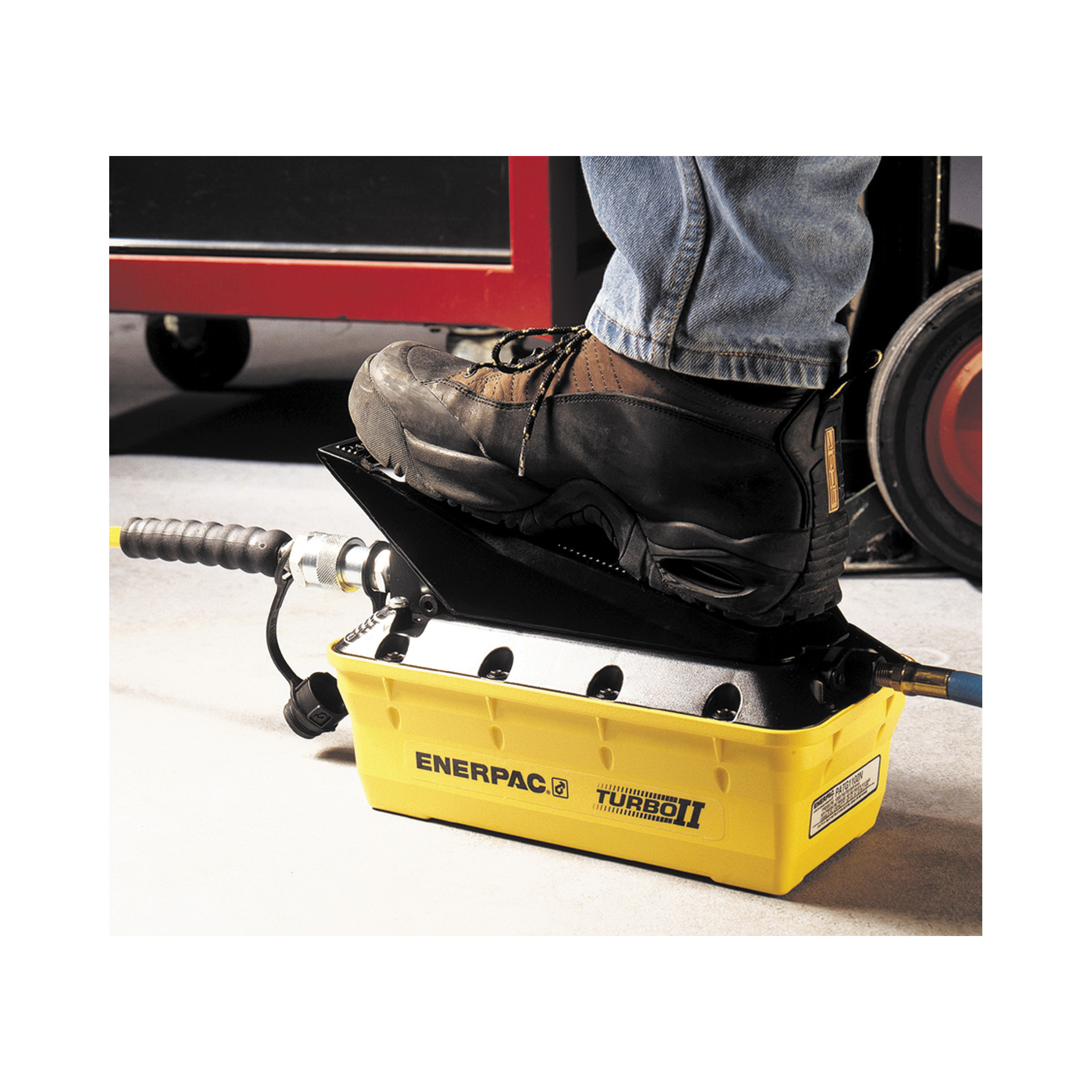 Enerpac&reg; PAMG1405N Turbo II Air Powered Hydraulic Pump, Manual Actuator, 12 scfm Air Flow, 3/8-18 NPTF Fluid Port, 1/4-18 NPTF Air Inlet