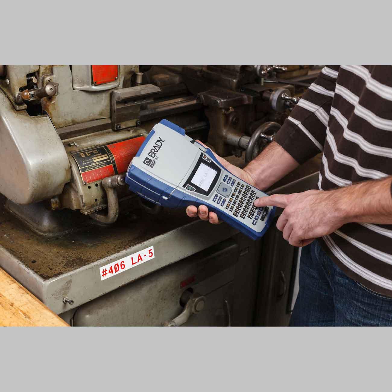 Brady® MC-1500-595-WT-RD BDY MC-1500-595-WT-RD