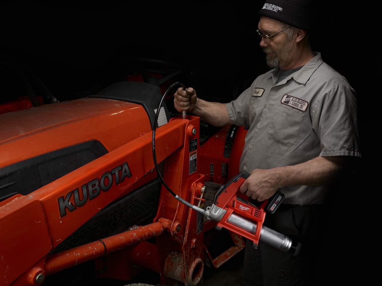 Milwaukee&reg; M12&trade; 2446-20 Cordless Grease Gun, 14.5 oz Cartridge, 8000 psi Operating