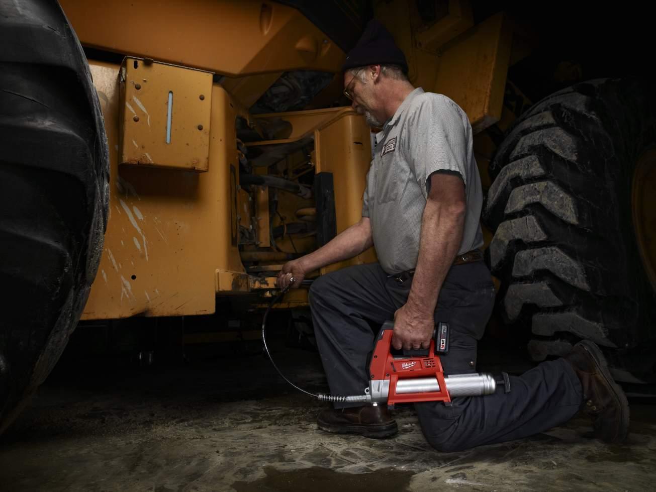 Milwaukee&reg; M12&trade; 2446-20 Cordless Grease Gun, 14.5 oz Cartridge, 8000 psi Operating