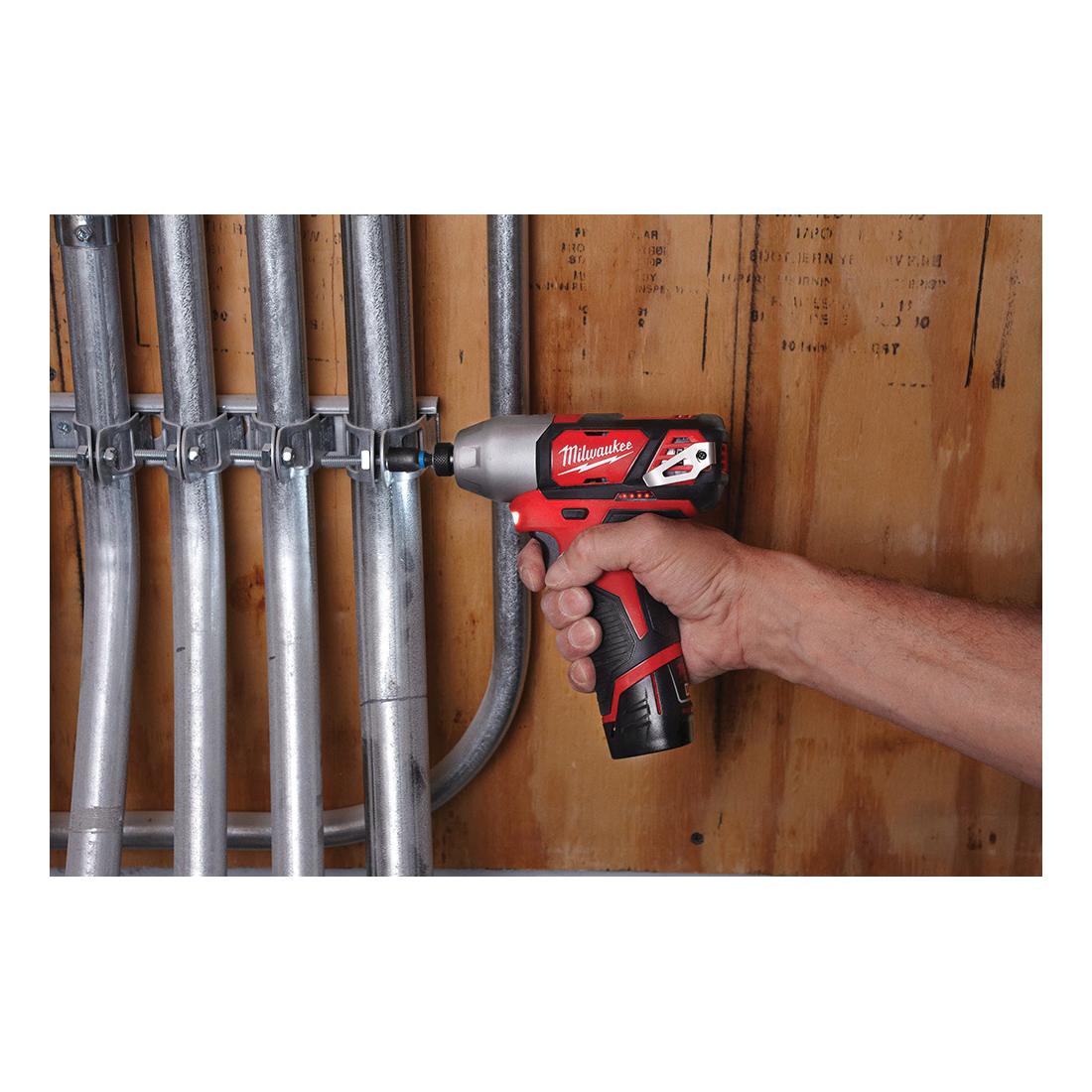 Milwaukee® 2462-22PO