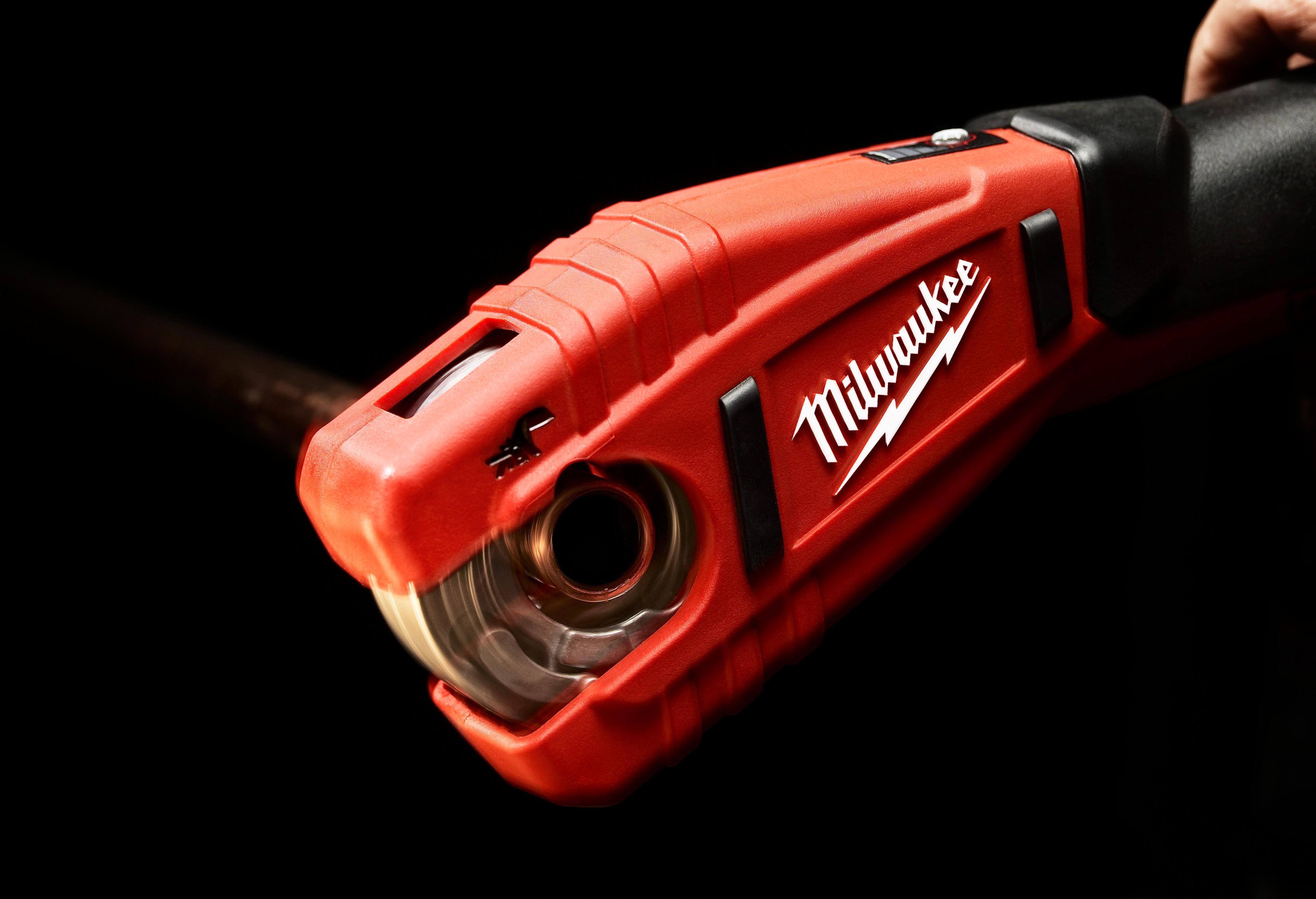 Milwaukee® 2471-20 26315