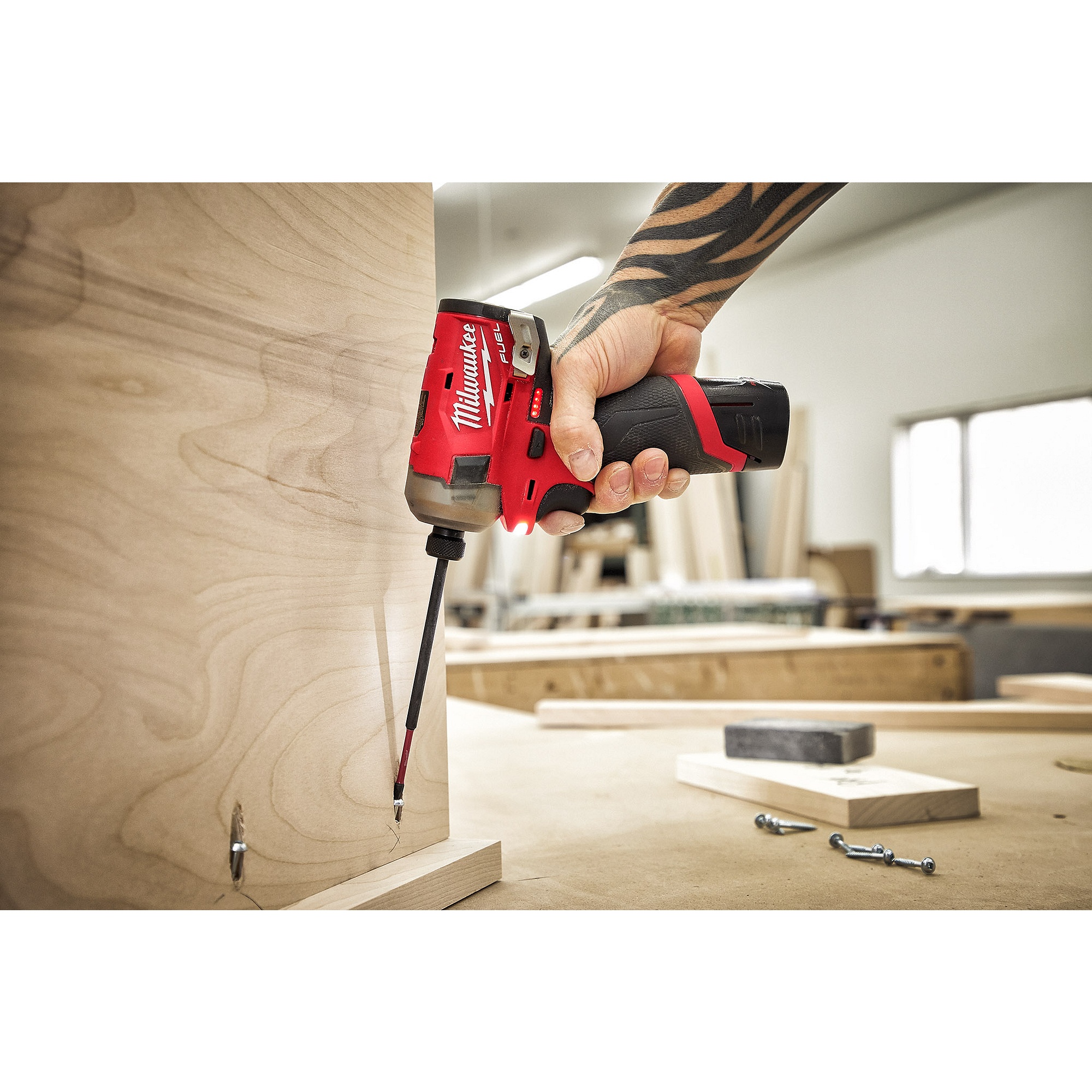 Milwaukee&reg; 2551-20 MIL 2551-20