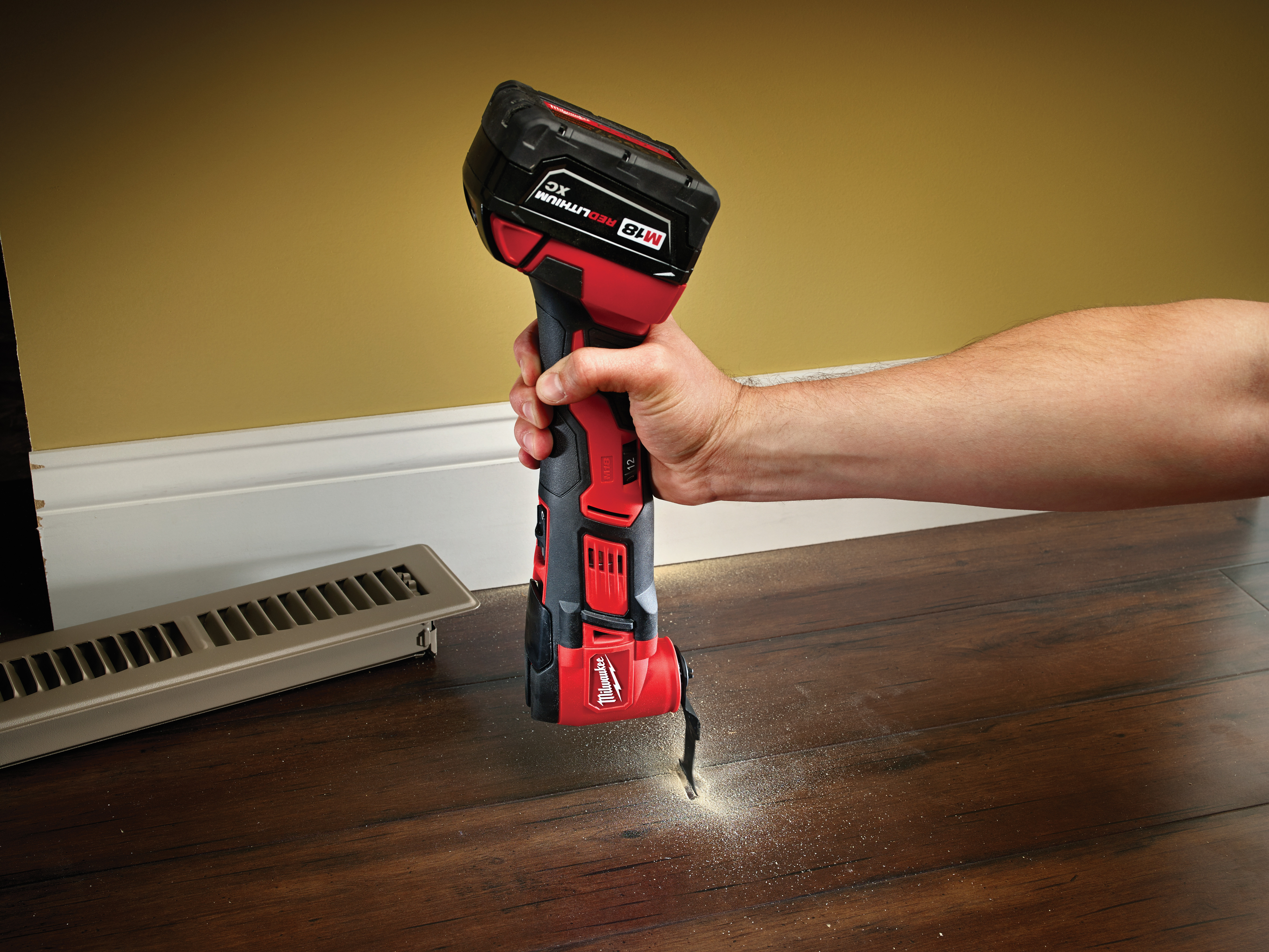 Milwaukee&reg; 2626-21CP