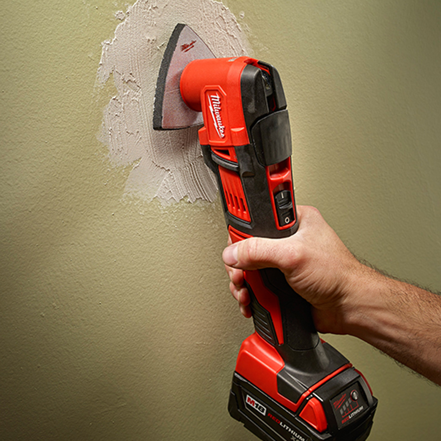 Milwaukee&reg; 2626-21CP