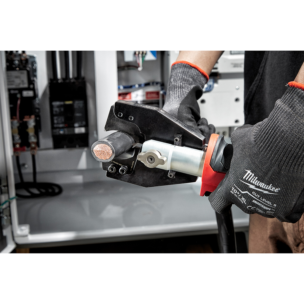 Milwaukee® 2672-21F