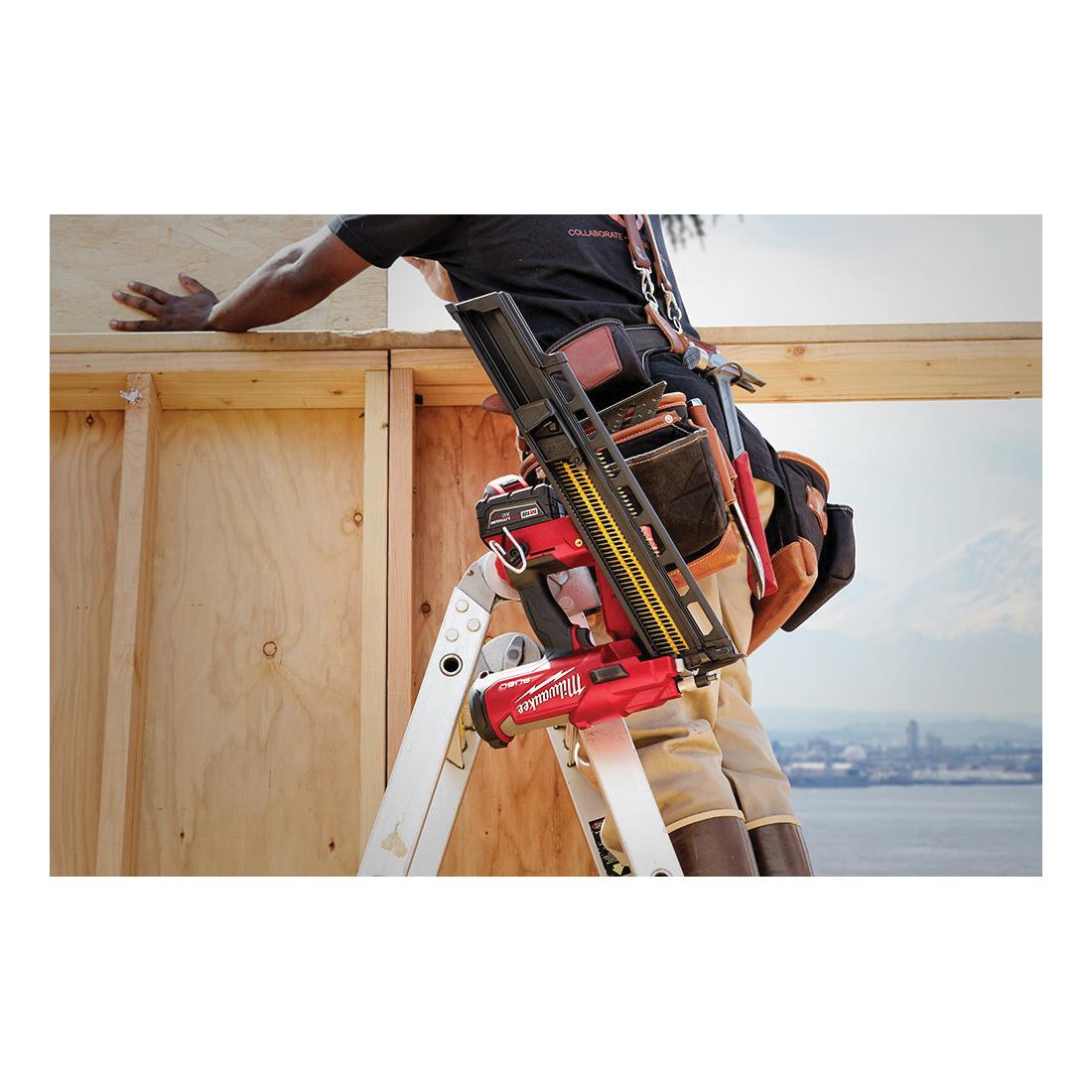 slide Milwaukee® 2744-20