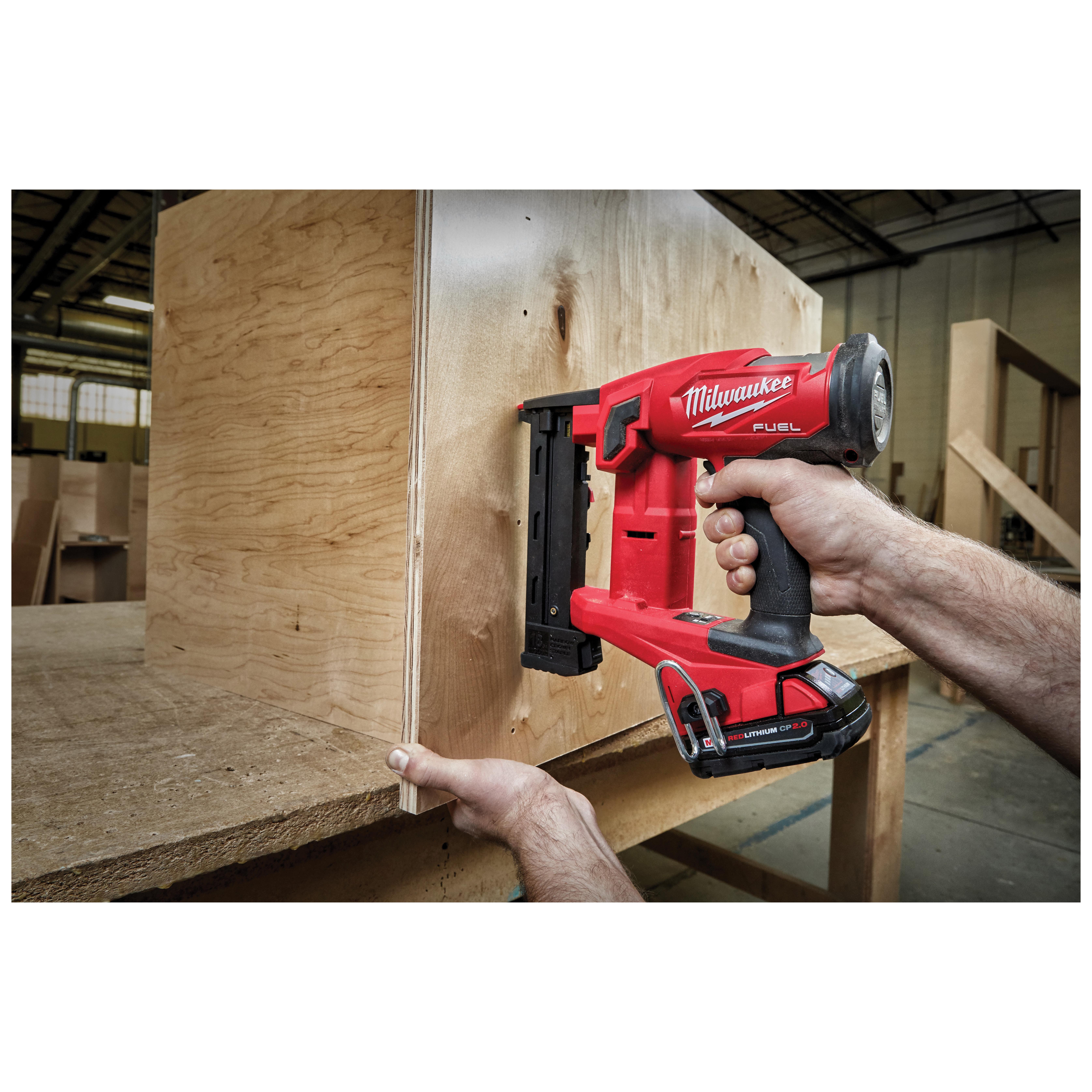 Milwaukee® 2749-20
