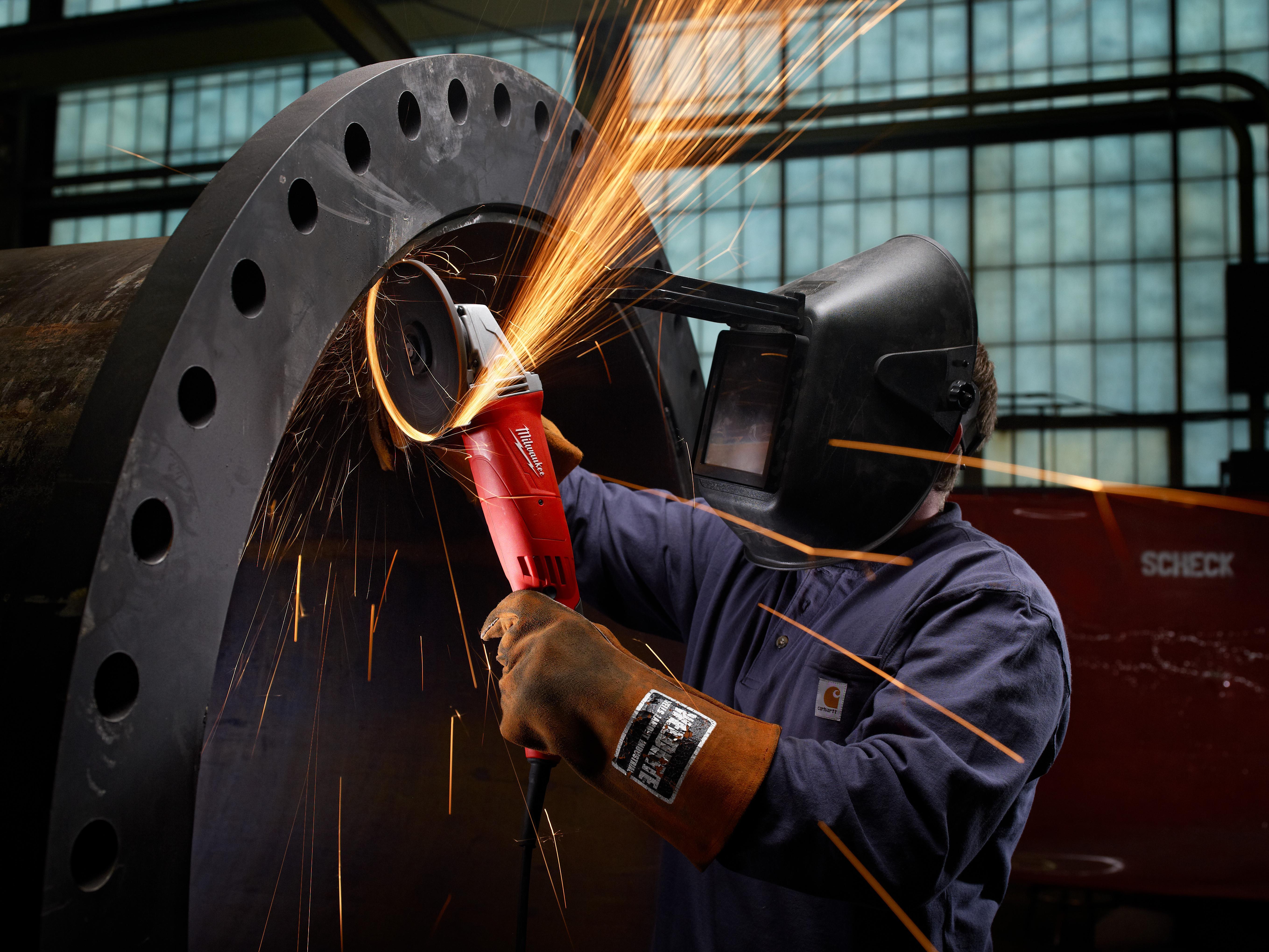 Milwaukee&reg; 6124-30 Double Insulated Small Angle Grinder, 5 in Dia Wheel, 5/8-11 Arbor/Shank, 120 V AC, Black/Red