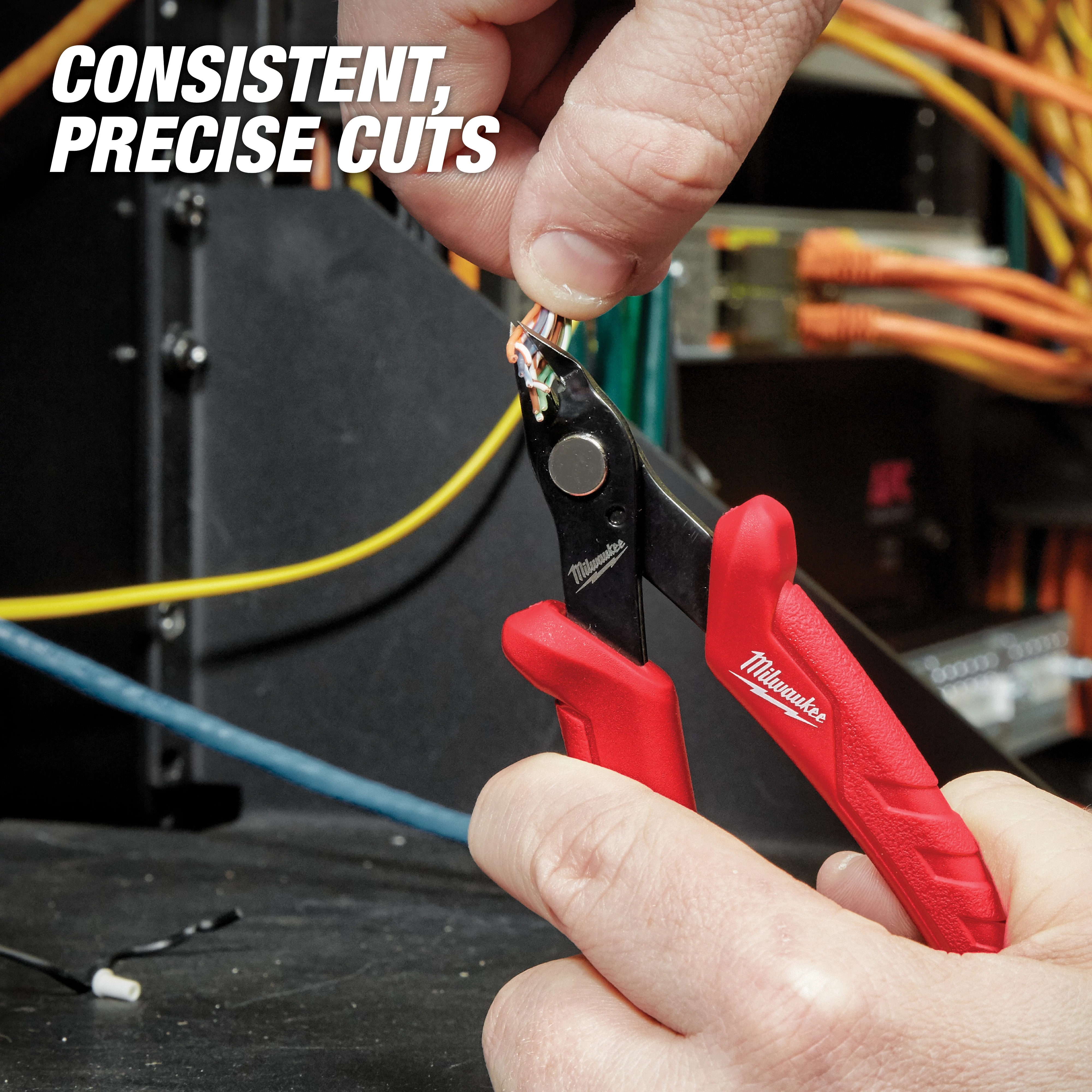 Milwaukee&reg; 48-22-6105 Lightweight Mini Flush Cutter, 1/2 in Nominal, Up to 18 AWG Shears THK Max Wire, 1/4 in Jaw Steel Jaw, 8 in OAL, Flush Cut