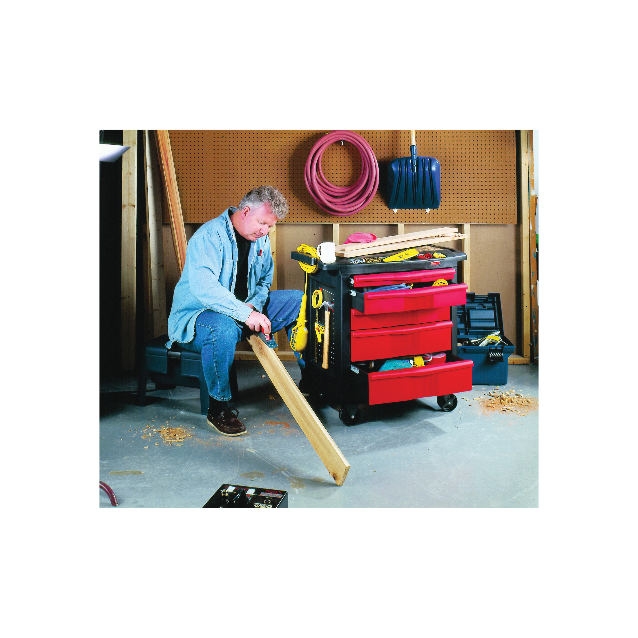Rubbermaid® FG773488BLA RUB 7734-88