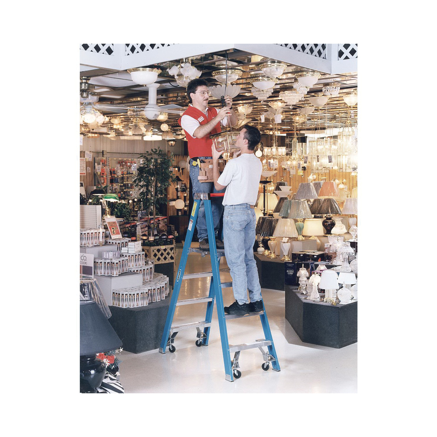 WERNER&reg; PT6004-4C PT6000-4C Type I Platform Ladder With Casters, 4 ft Ladder, 250 lb Load, 12-3/4 in W, Fiberglass
