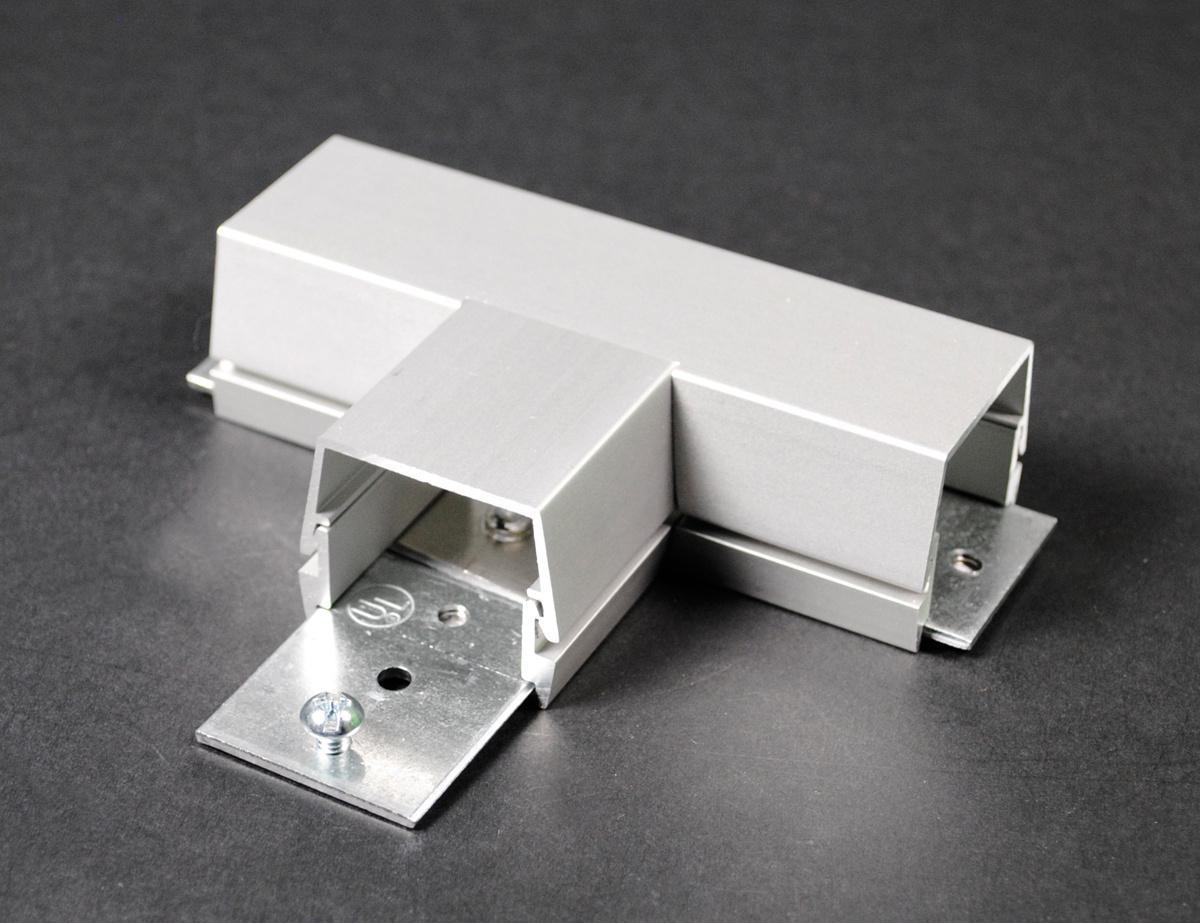 Wiremold&reg; AL2015