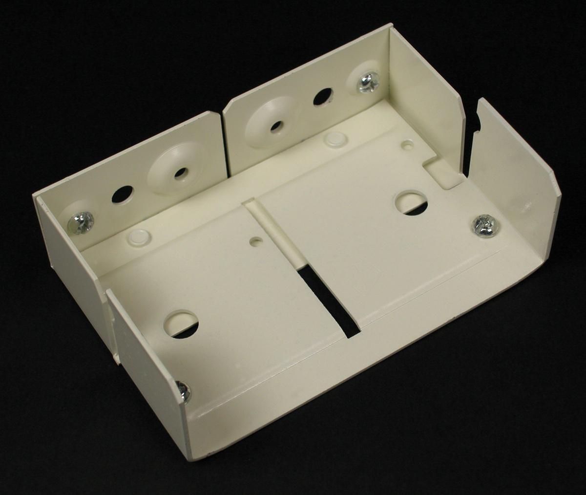 Wiremold® G4017